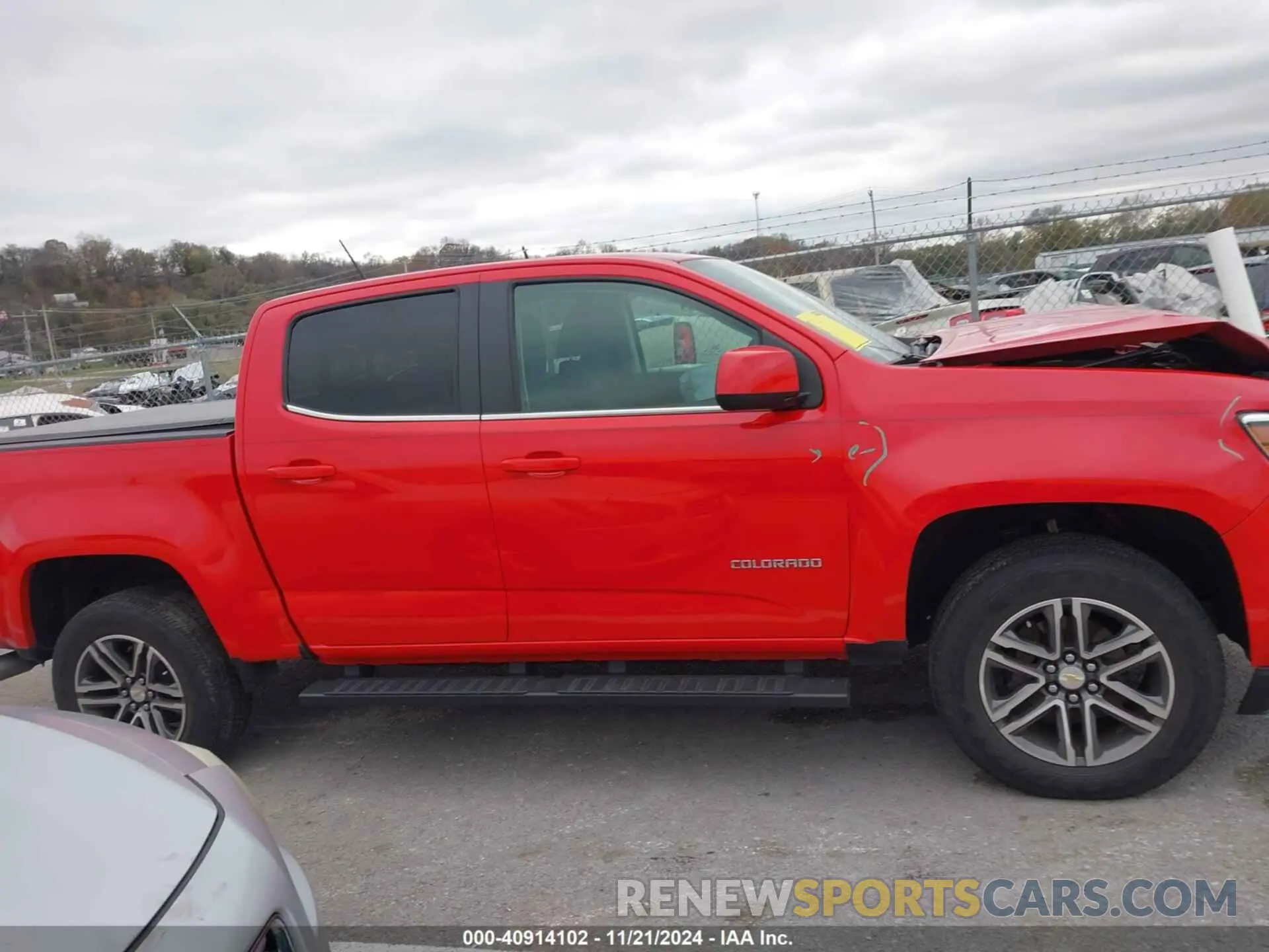 13 Photograph of a damaged car 1GCGTCEN6L1149328 CHEVROLET COLORADO 2020