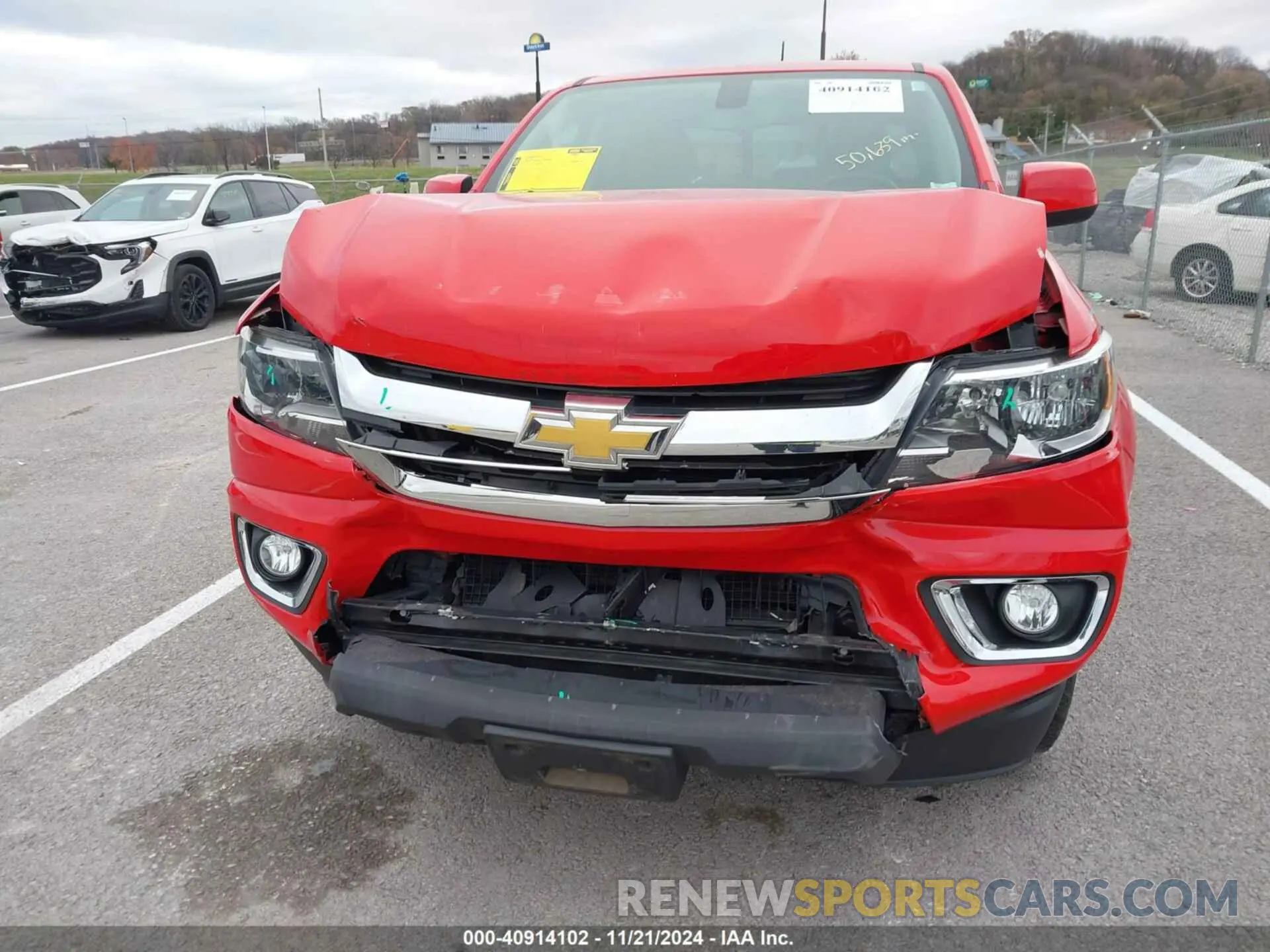 6 Photograph of a damaged car 1GCGTCEN6L1149328 CHEVROLET COLORADO 2020