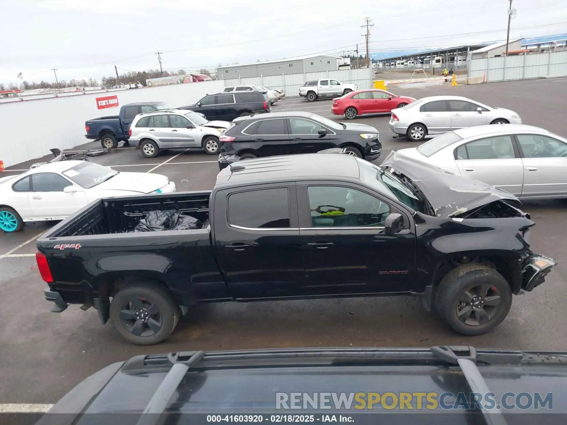 14 Photograph of a damaged car 1GCGTCEN6L1186041 CHEVROLET COLORADO 2020