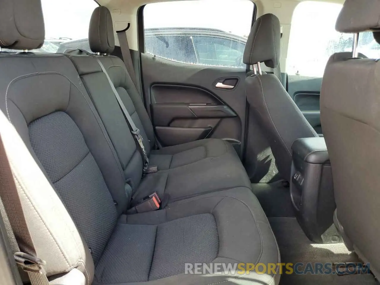 10 Photograph of a damaged car 1GCGTCEN7L1126835 CHEVROLET COLORADO 2020