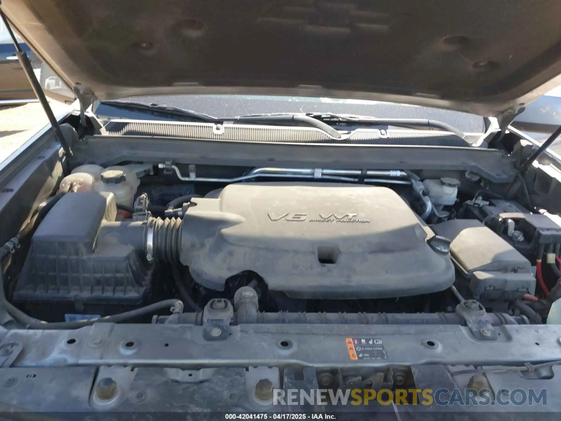 10 Photograph of a damaged car 1GCGTCEN7L1170611 CHEVROLET COLORADO 2020