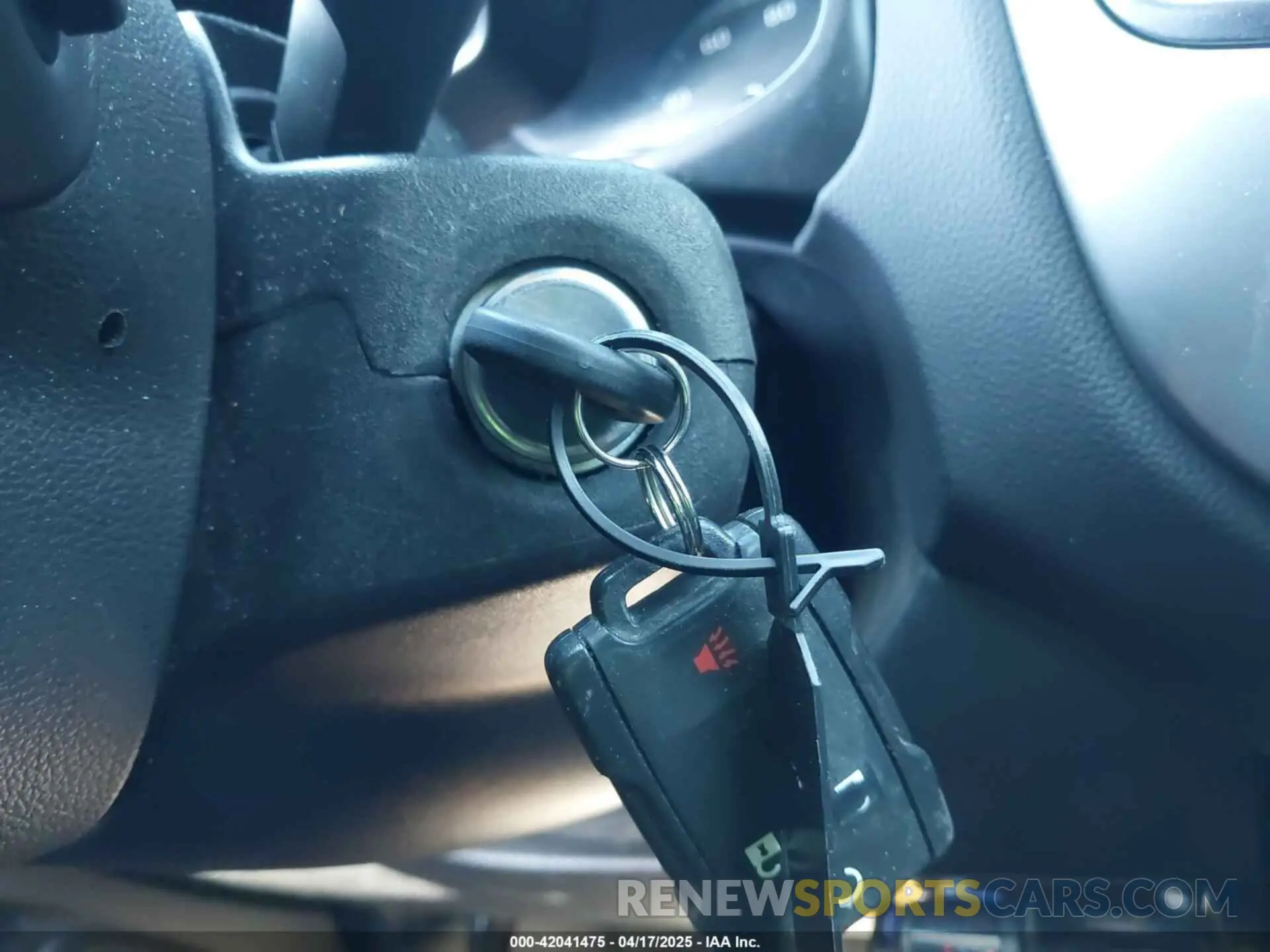 11 Photograph of a damaged car 1GCGTCEN7L1170611 CHEVROLET COLORADO 2020