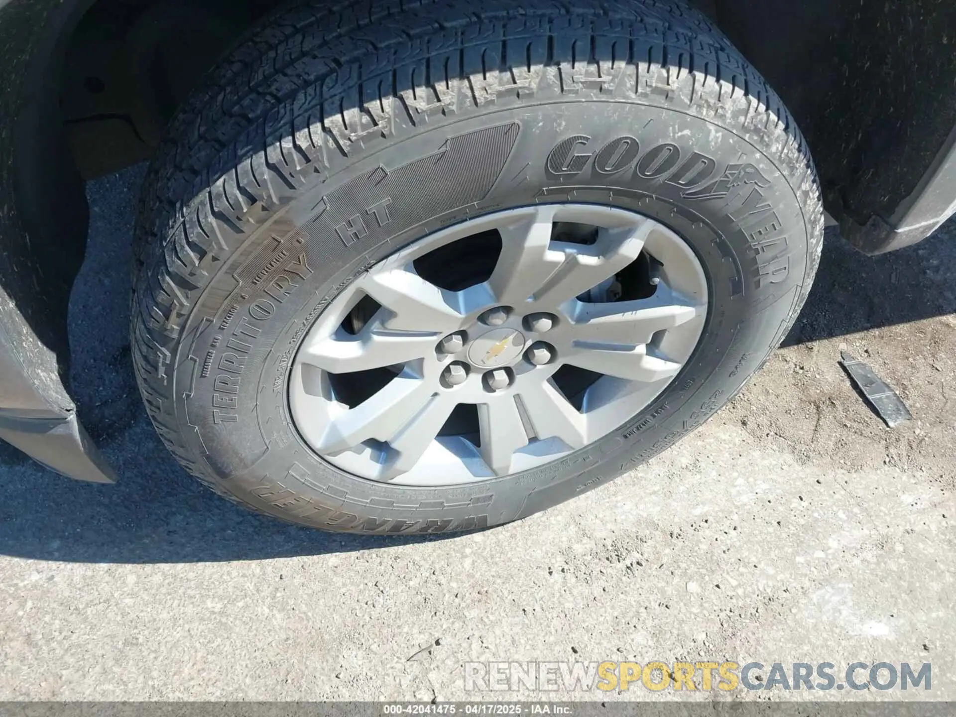12 Photograph of a damaged car 1GCGTCEN7L1170611 CHEVROLET COLORADO 2020