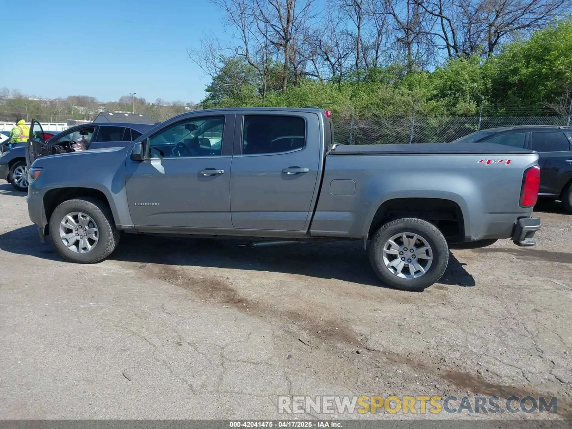 15 Photograph of a damaged car 1GCGTCEN7L1170611 CHEVROLET COLORADO 2020