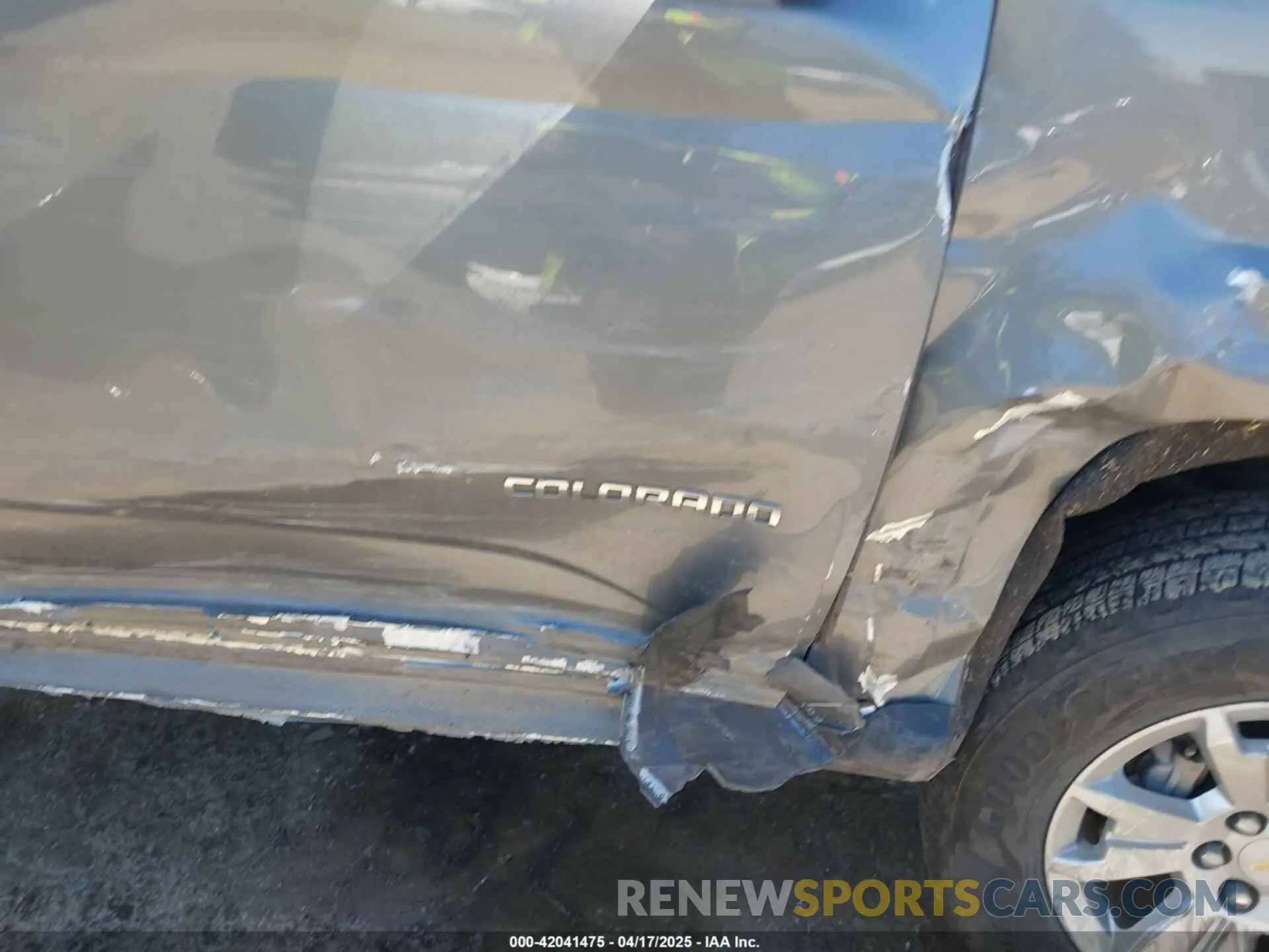 6 Photograph of a damaged car 1GCGTCEN7L1170611 CHEVROLET COLORADO 2020