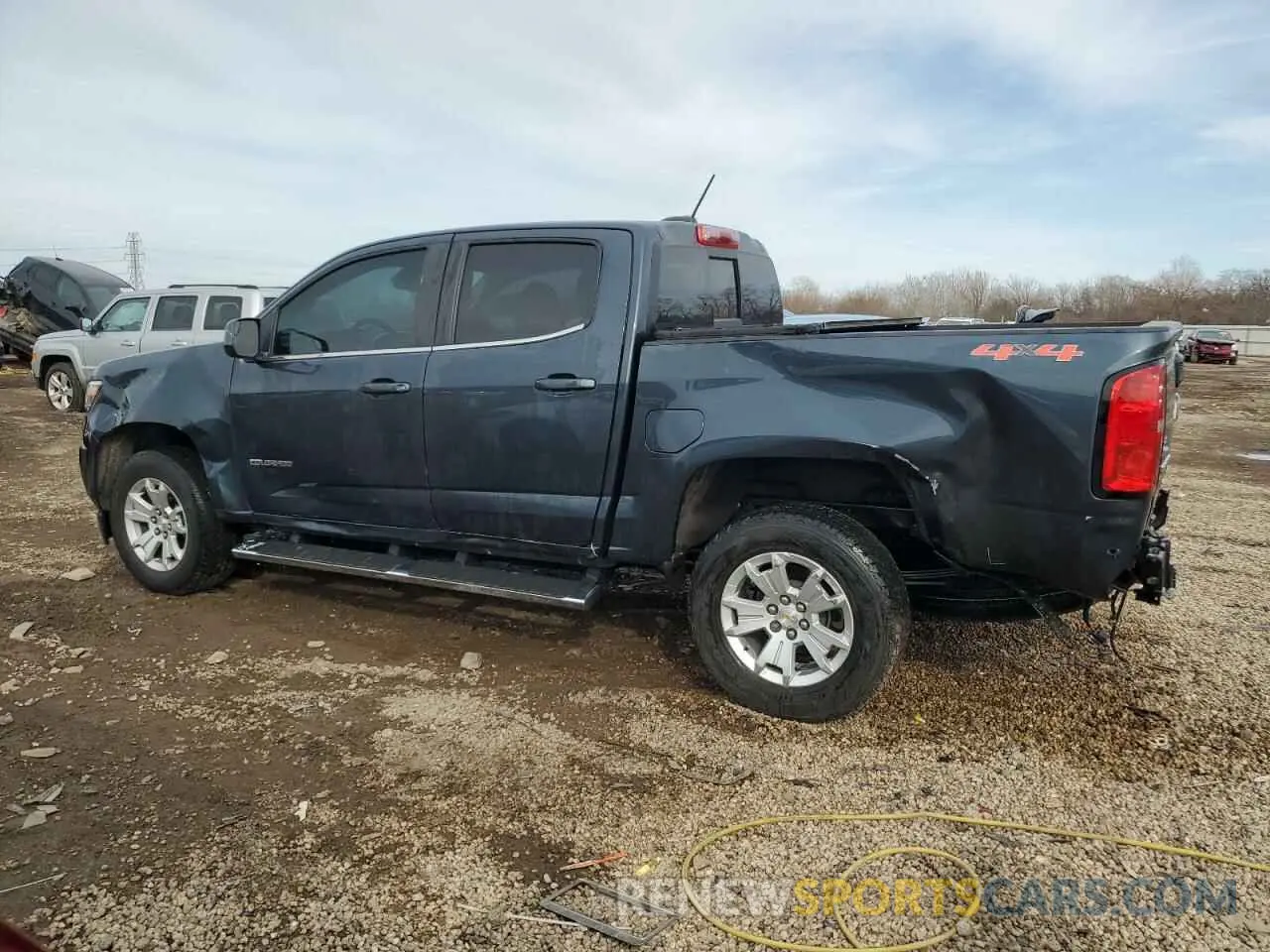 2 Photograph of a damaged car 1GCGTCEN8L1156992 CHEVROLET COLORADO 2020