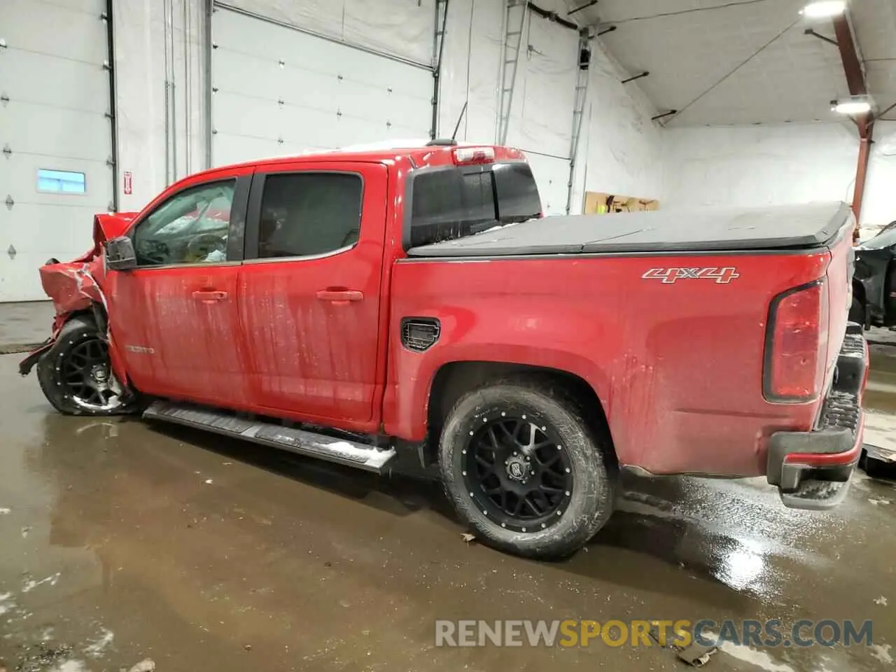 2 Photograph of a damaged car 1GCGTCENXL1104411 CHEVROLET COLORADO 2020