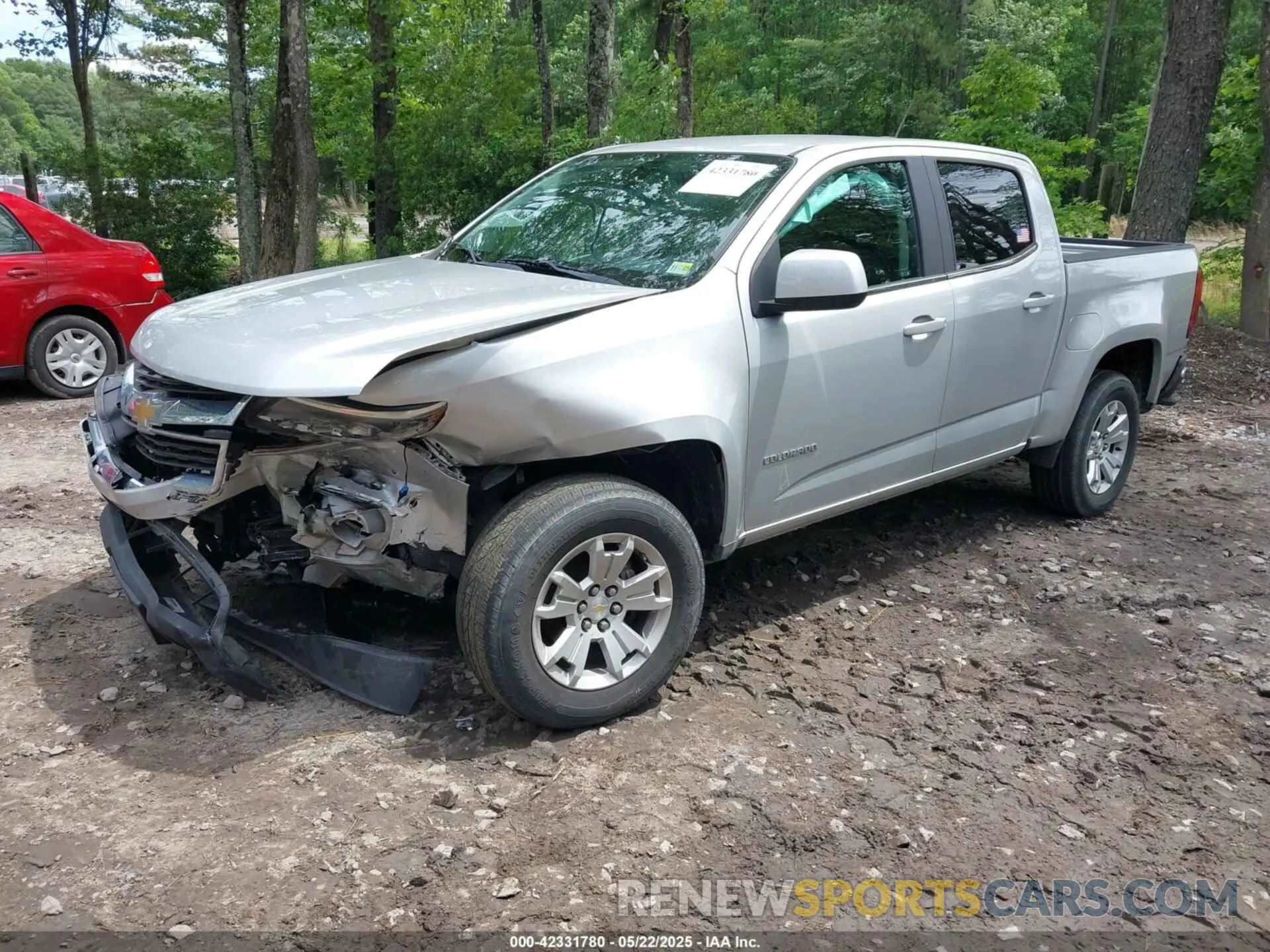 2 Photograph of a damaged car 1GCGTCENXL1126974 CHEVROLET COLORADO 2020