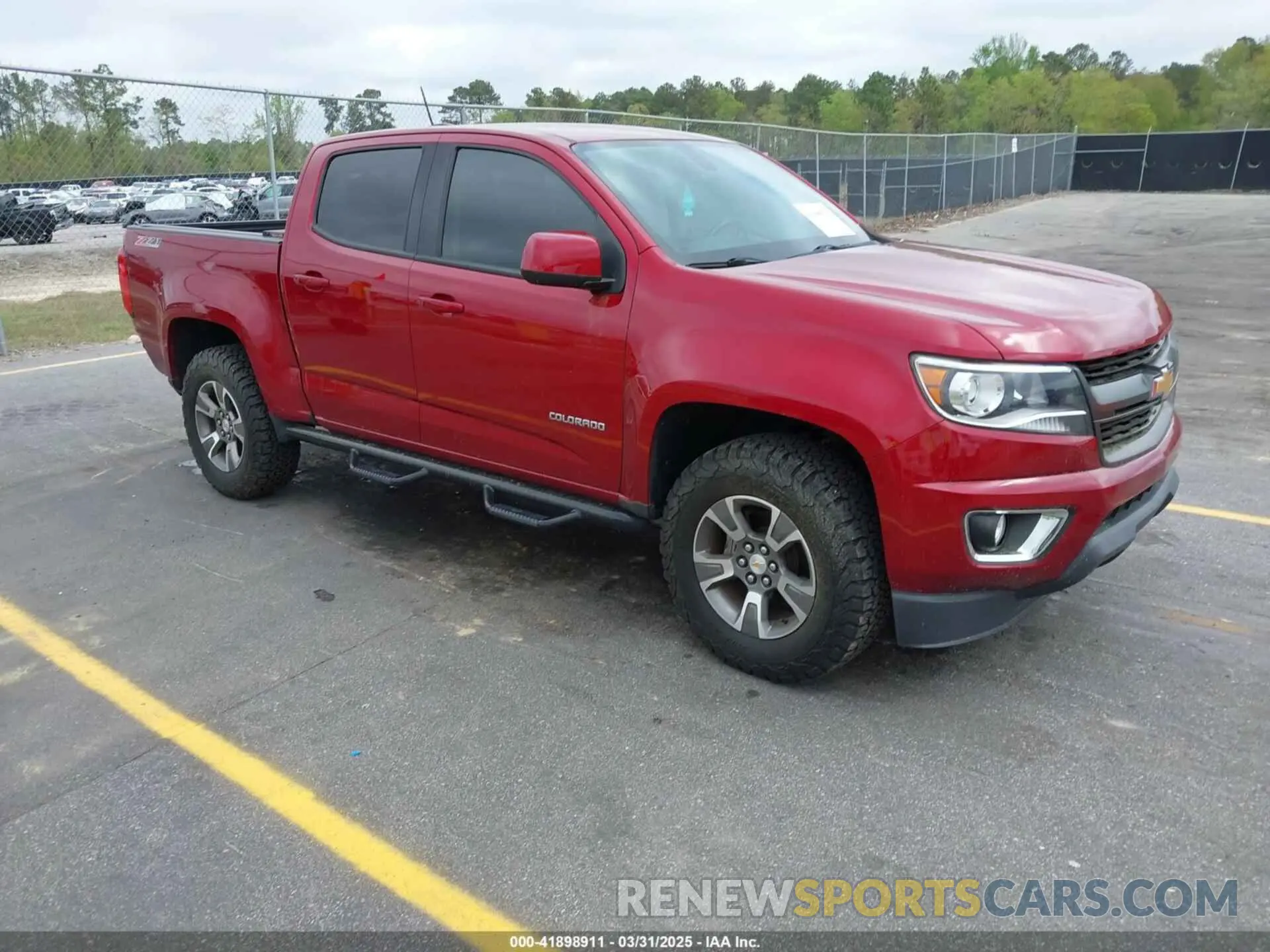 1 Photograph of a damaged car 1GCGTDEN3L1132444 CHEVROLET COLORADO 2020