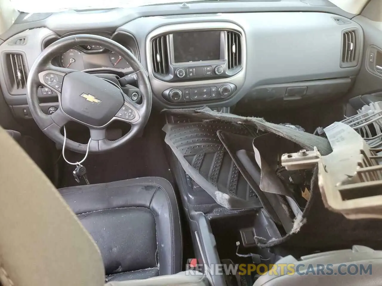 8 Photograph of a damaged car 1GCGTDEN3L1202170 CHEVROLET COLORADO 2020