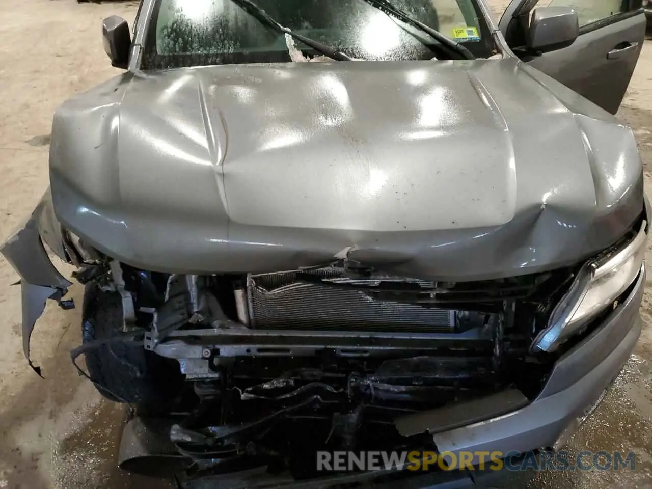 12 Photograph of a damaged car 1GCGTDEN6L1102371 CHEVROLET COLORADO 2020