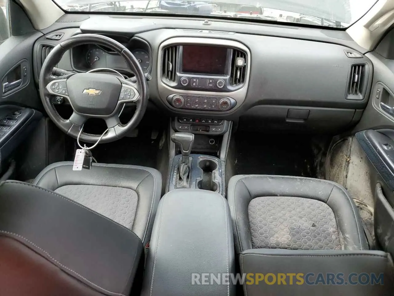 8 Photograph of a damaged car 1GCGTDEN6L1138531 CHEVROLET COLORADO 2020