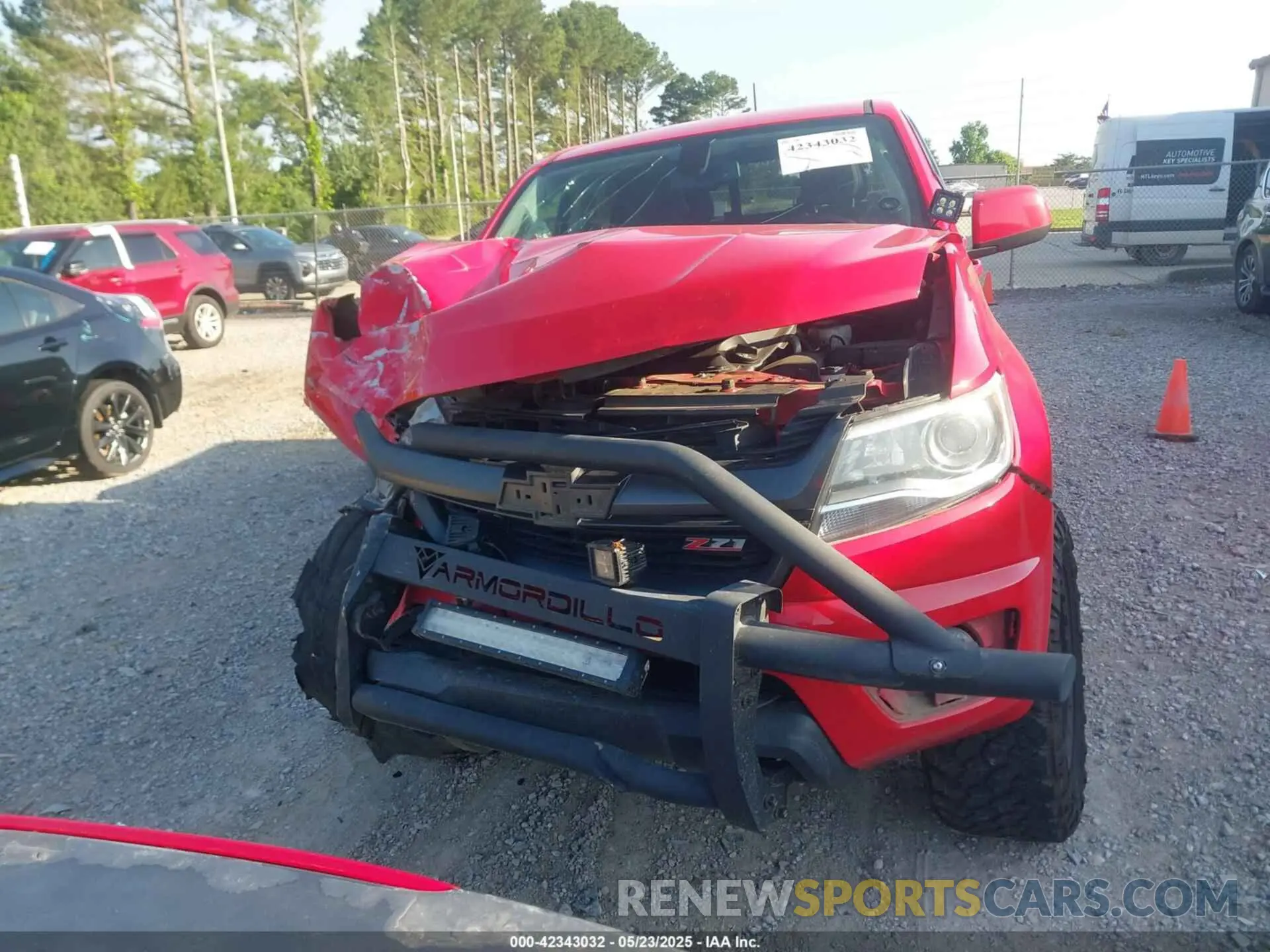 12 Photograph of a damaged car 1GCGTDEN6L1215253 CHEVROLET COLORADO 2020