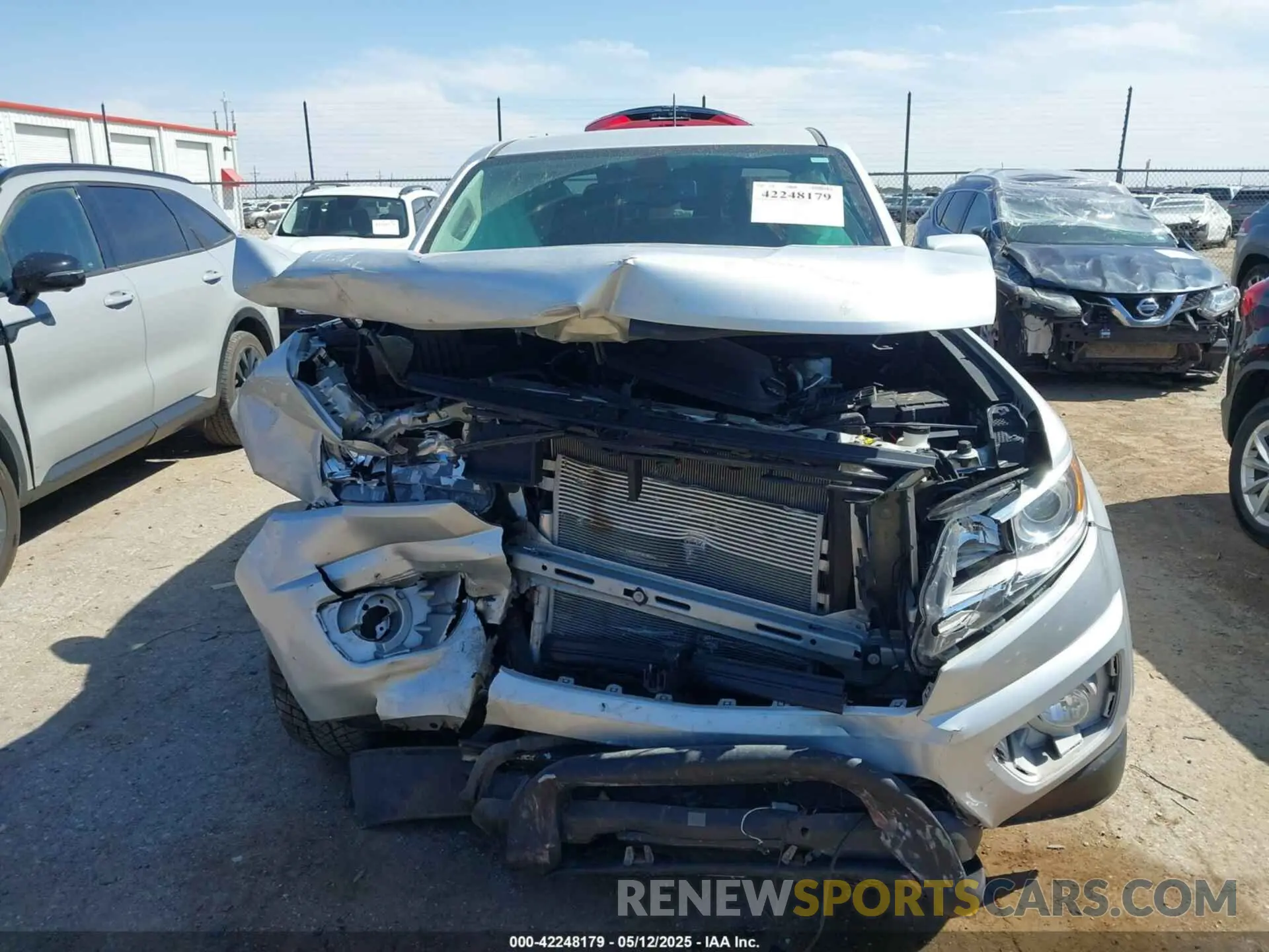12 Photograph of a damaged car 1GCGTDEN7L1131961 CHEVROLET COLORADO 2020