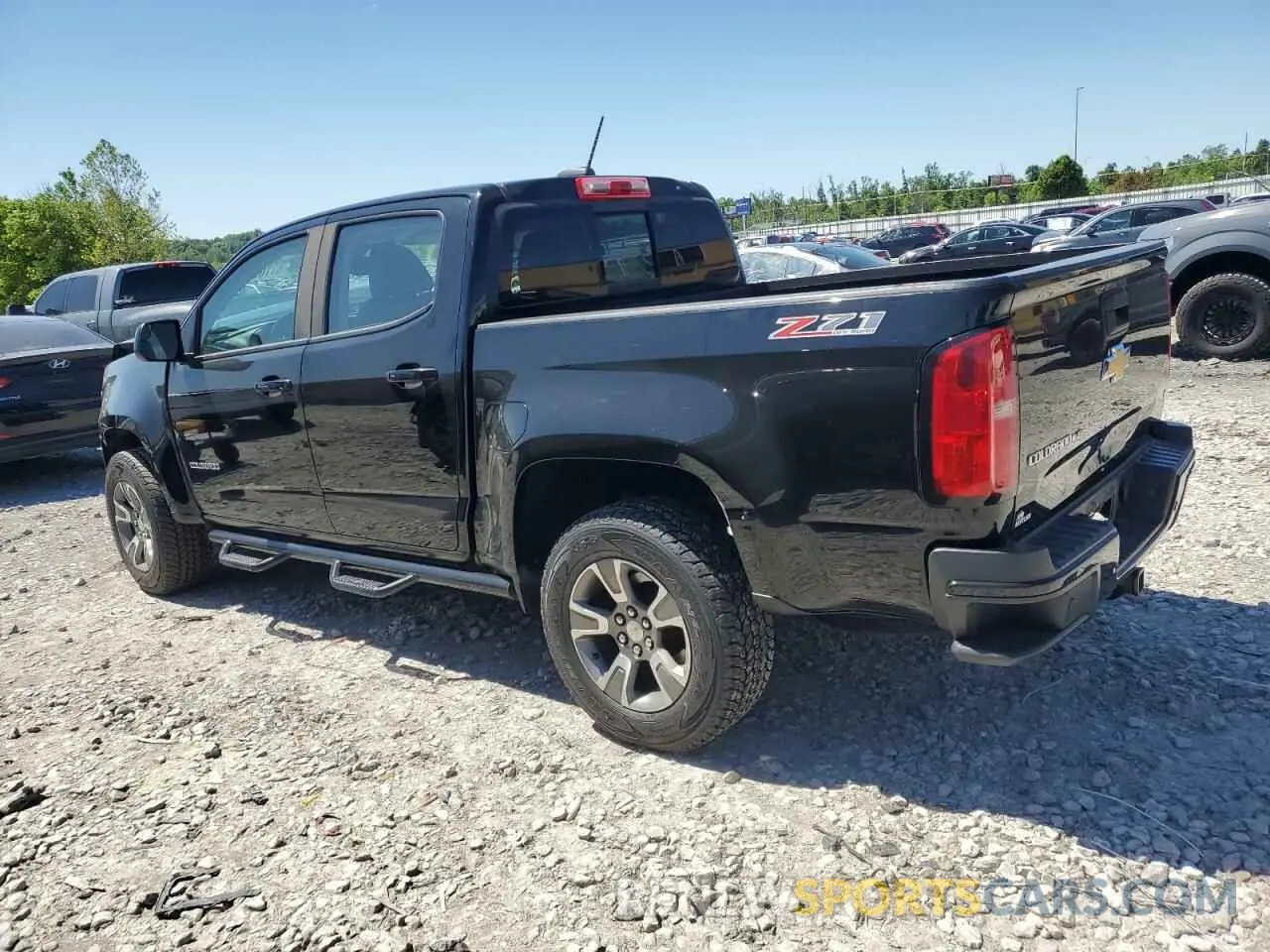 2 Photograph of a damaged car 1GCGTDEN7L1229369 CHEVROLET COLORADO 2020