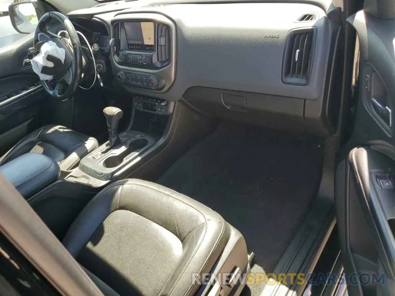 8 Photograph of a damaged car 1GCGTDEN7L1229369 CHEVROLET COLORADO 2020