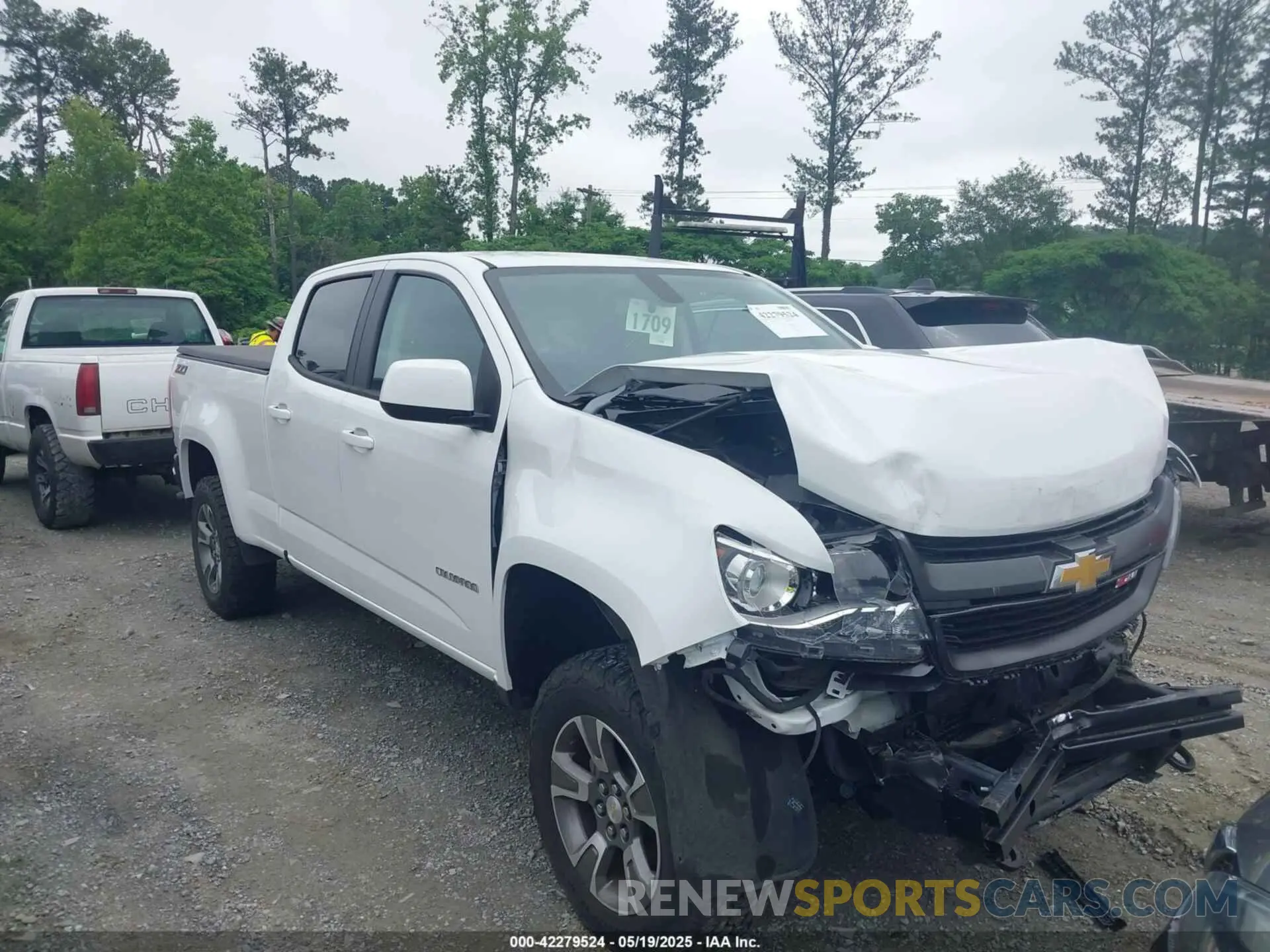 13 Photograph of a damaged car 1GCGTDEN8L1238033 CHEVROLET COLORADO 2020