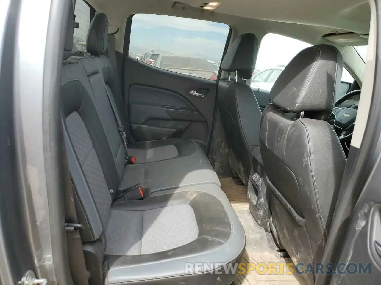 10 Photograph of a damaged car 1GCGTDENXL1245856 CHEVROLET COLORADO 2020