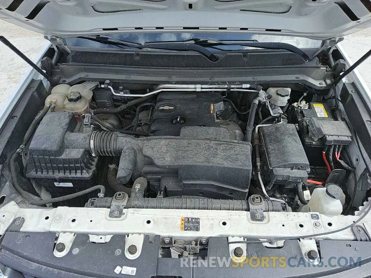 11 Photograph of a damaged car 1GCHSBEA1L1231675 CHEVROLET COLORADO 2020