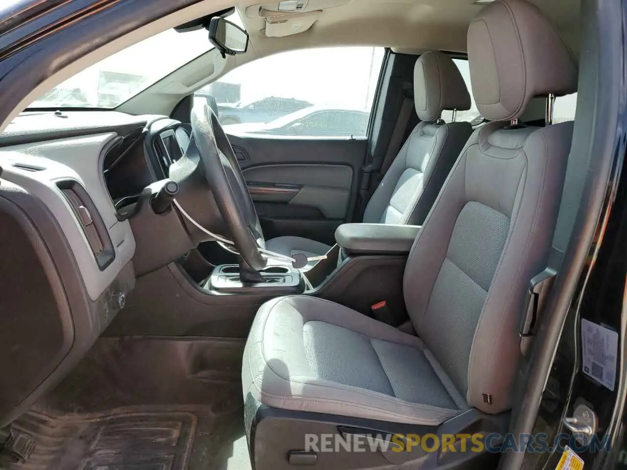 7 Photograph of a damaged car 1GCHSBEA1L1233507 CHEVROLET COLORADO 2020