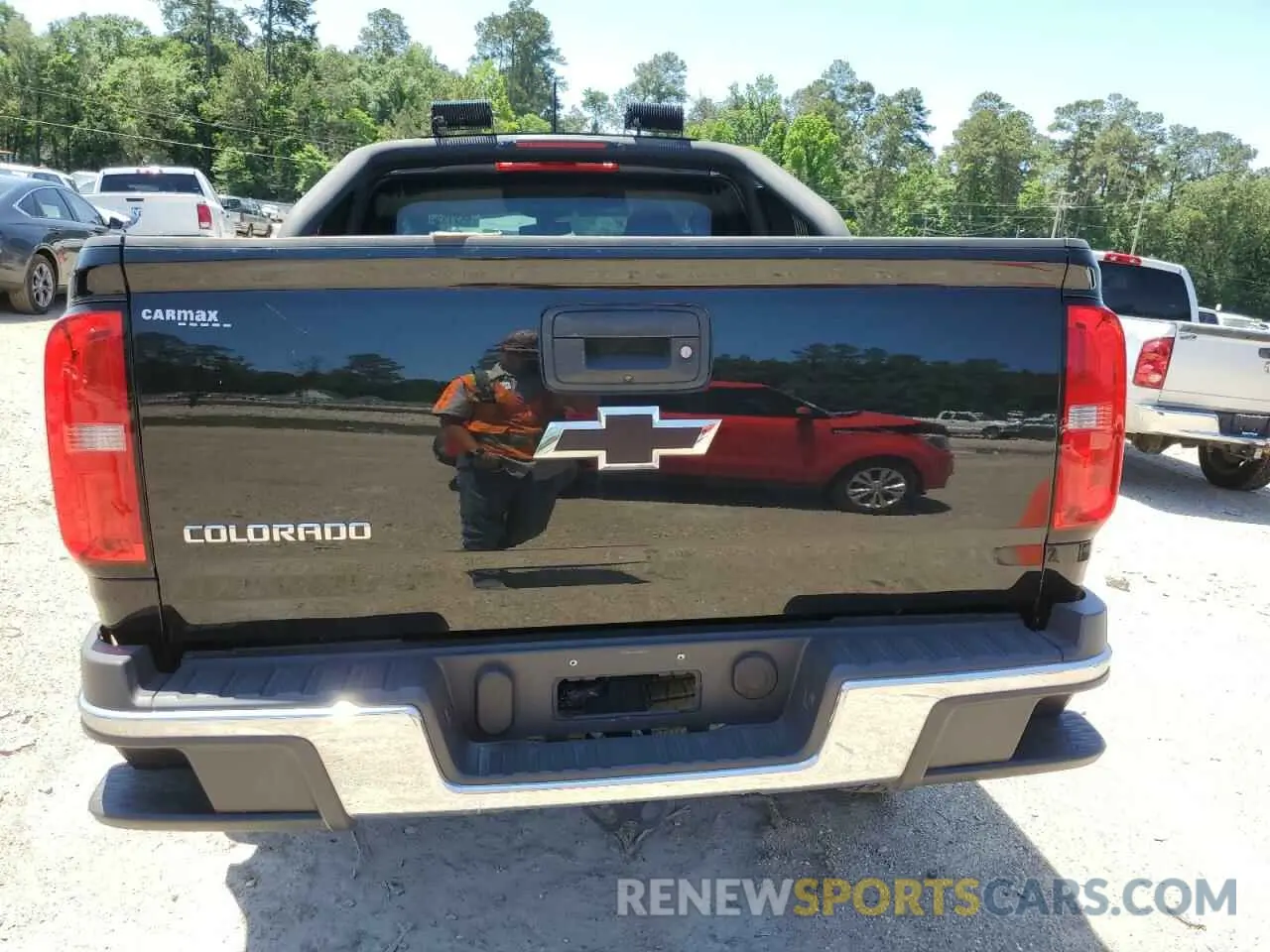 6 Photograph of a damaged car 1GCHSBEA1L1241428 CHEVROLET COLORADO 2020