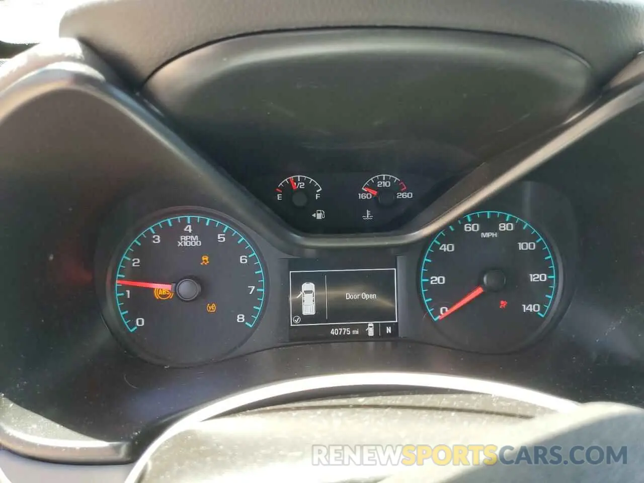 9 Photograph of a damaged car 1GCHSBEA1L1241428 CHEVROLET COLORADO 2020
