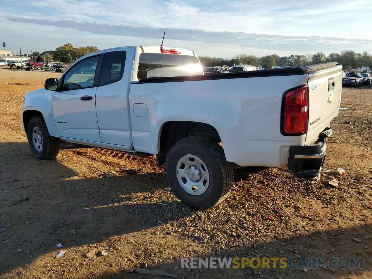 2 Photograph of a damaged car 1GCHSBEA2L1237906 CHEVROLET COLORADO 2020