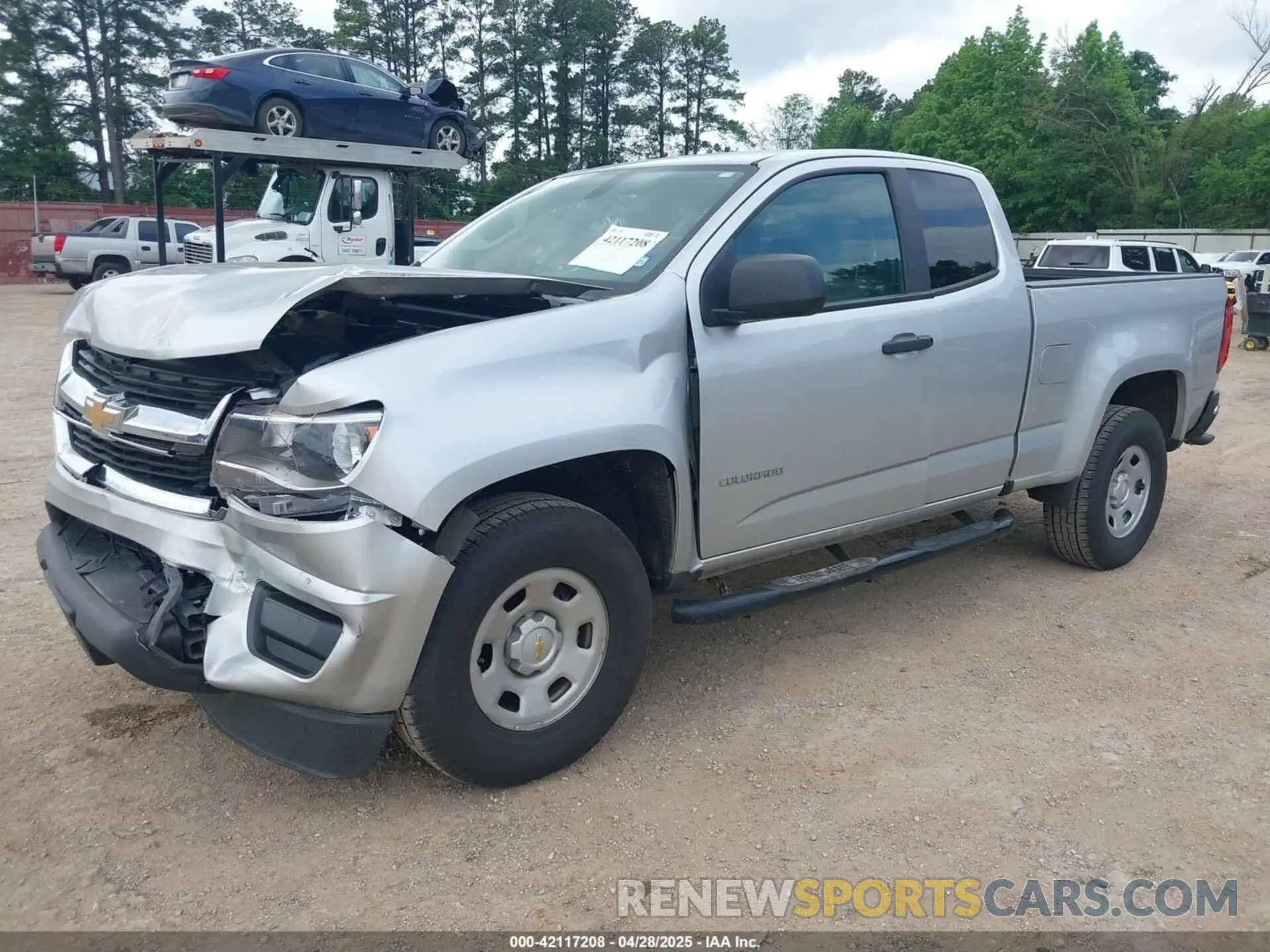 2 Photograph of a damaged car 1GCHSBEA3L1138351 CHEVROLET COLORADO 2020