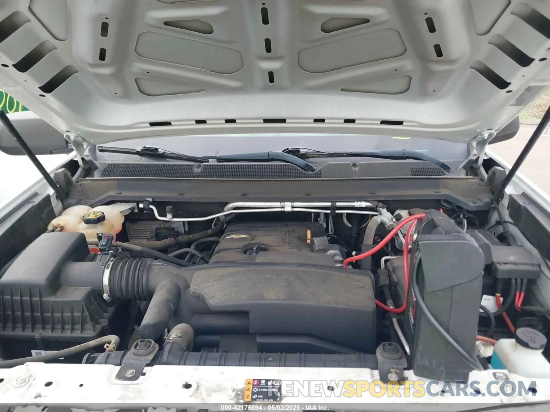 10 Photograph of a damaged car 1GCHSBEA4L1226180 CHEVROLET COLORADO 2020