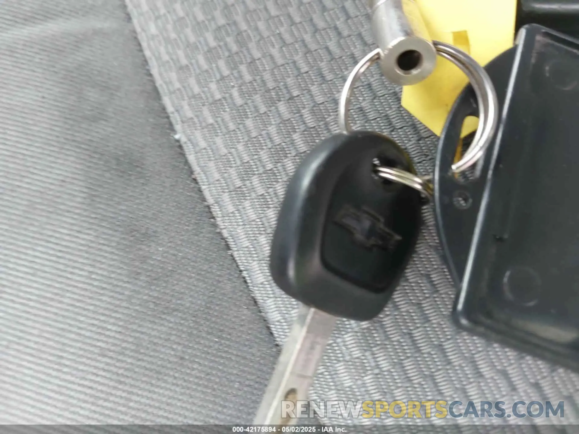 11 Photograph of a damaged car 1GCHSBEA4L1226180 CHEVROLET COLORADO 2020