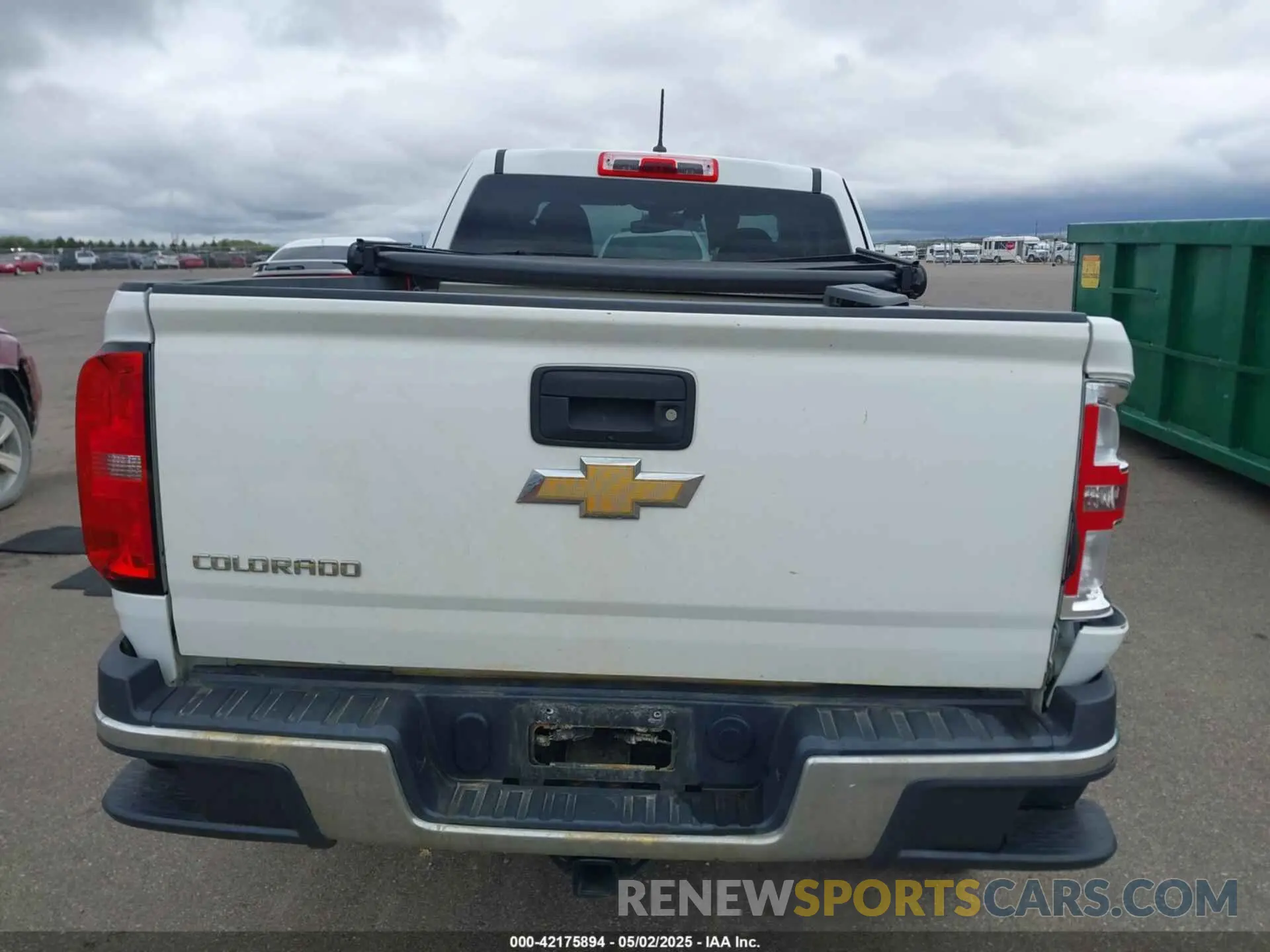 16 Photograph of a damaged car 1GCHSBEA4L1226180 CHEVROLET COLORADO 2020