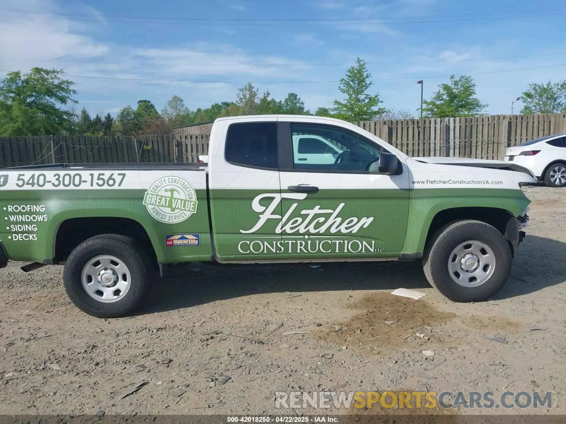 13 Photograph of a damaged car 1GCHSBEA5L1131241 CHEVROLET COLORADO 2020