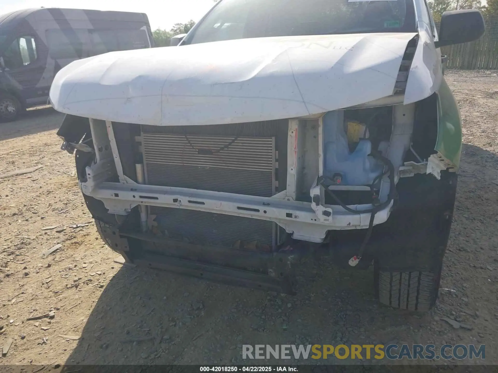 6 Photograph of a damaged car 1GCHSBEA5L1131241 CHEVROLET COLORADO 2020