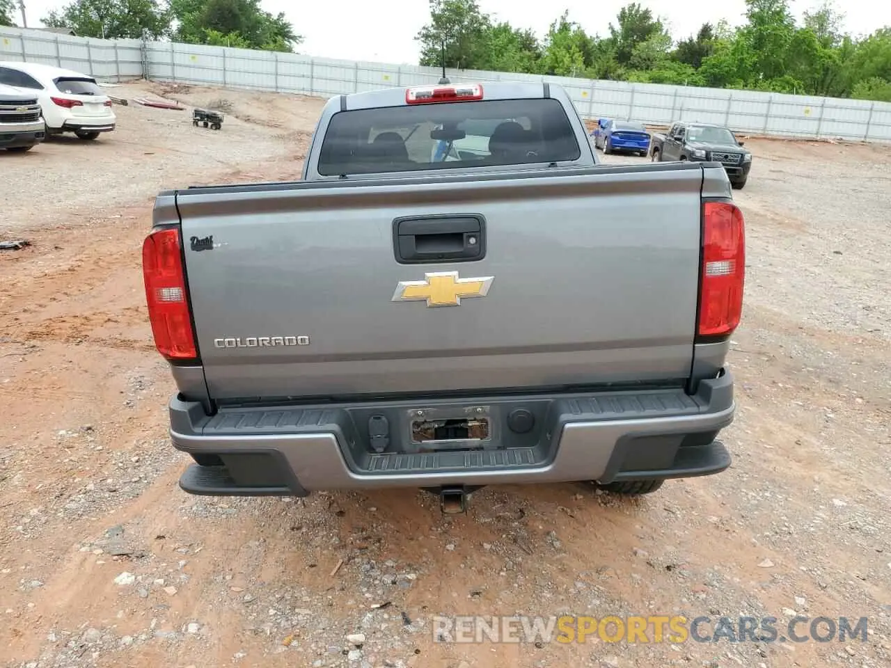 6 Photograph of a damaged car 1GCHSBEA5L1134401 CHEVROLET COLORADO 2020