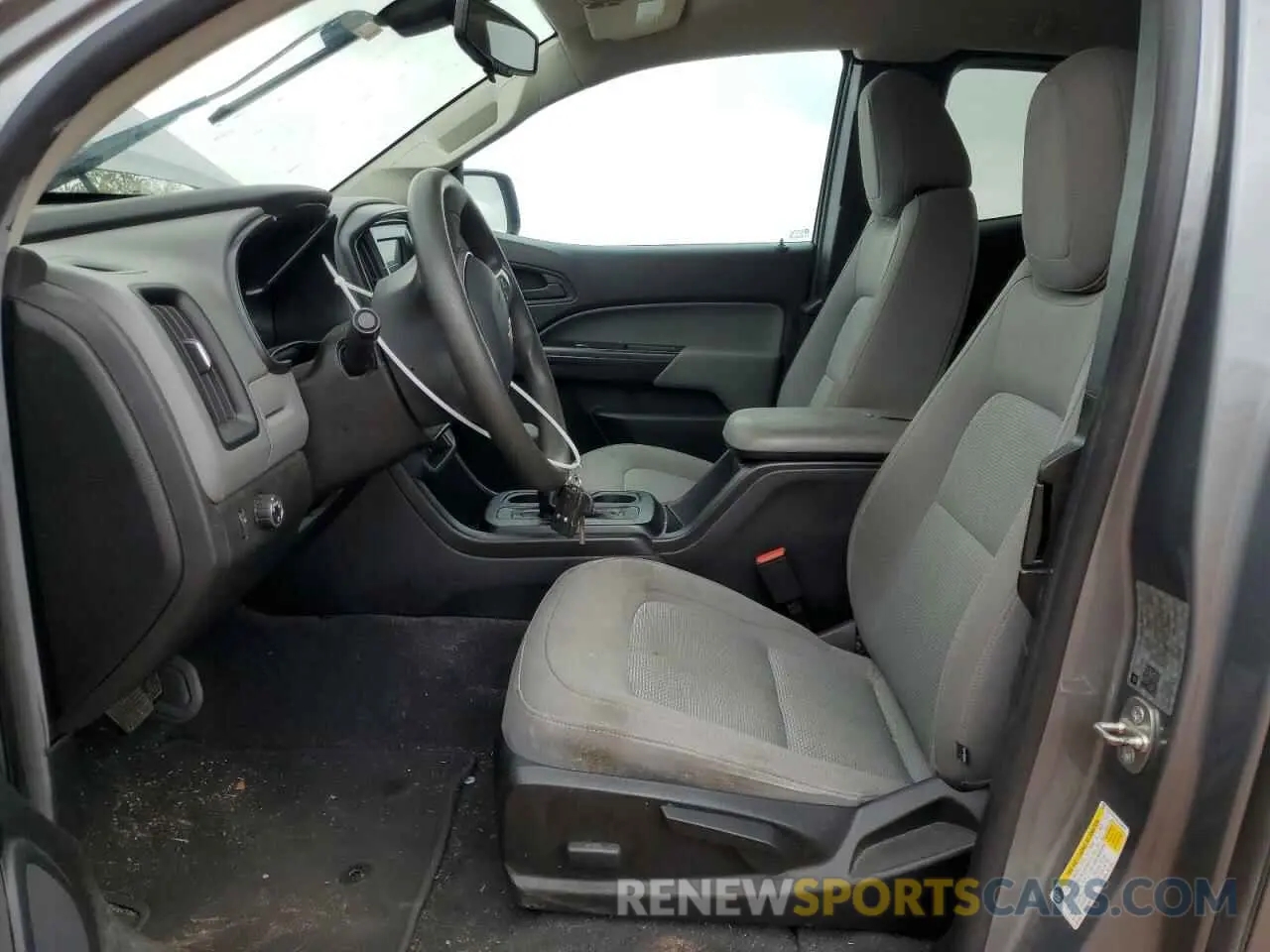 7 Photograph of a damaged car 1GCHSBEA5L1134401 CHEVROLET COLORADO 2020