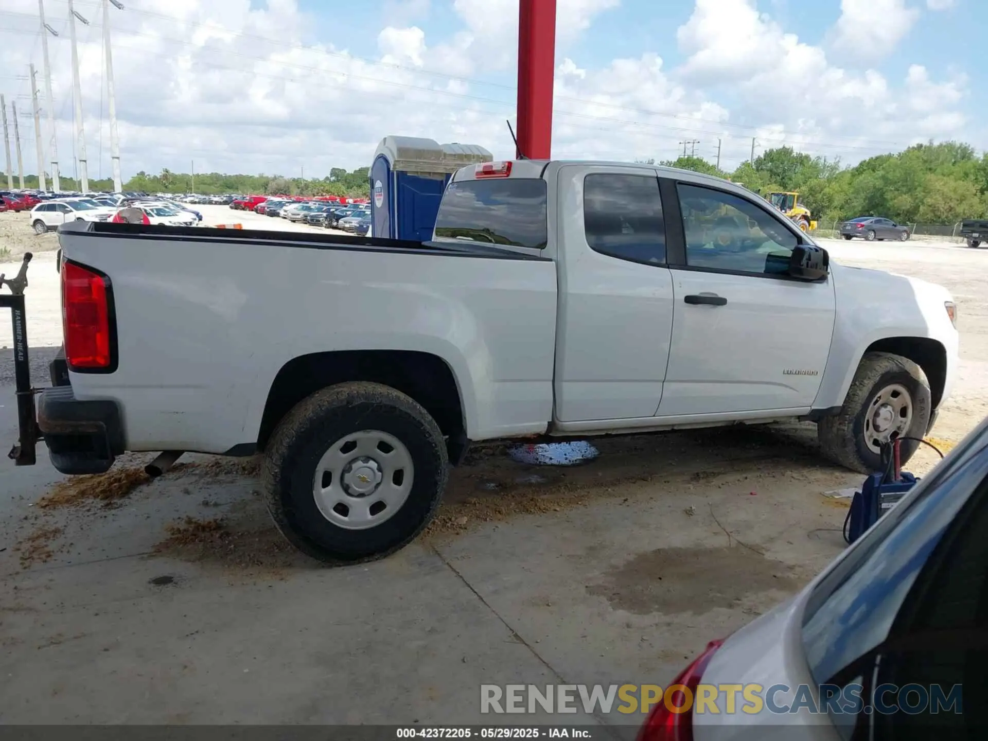13 Photograph of a damaged car 1GCHSBEA6L1133757 CHEVROLET COLORADO 2020