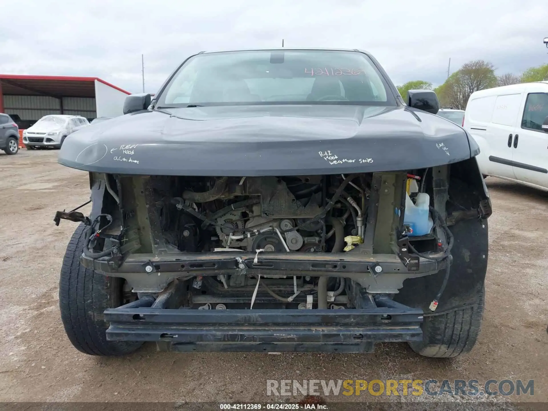 13 Photograph of a damaged car 1GCHSBEA6L1134780 CHEVROLET COLORADO 2020
