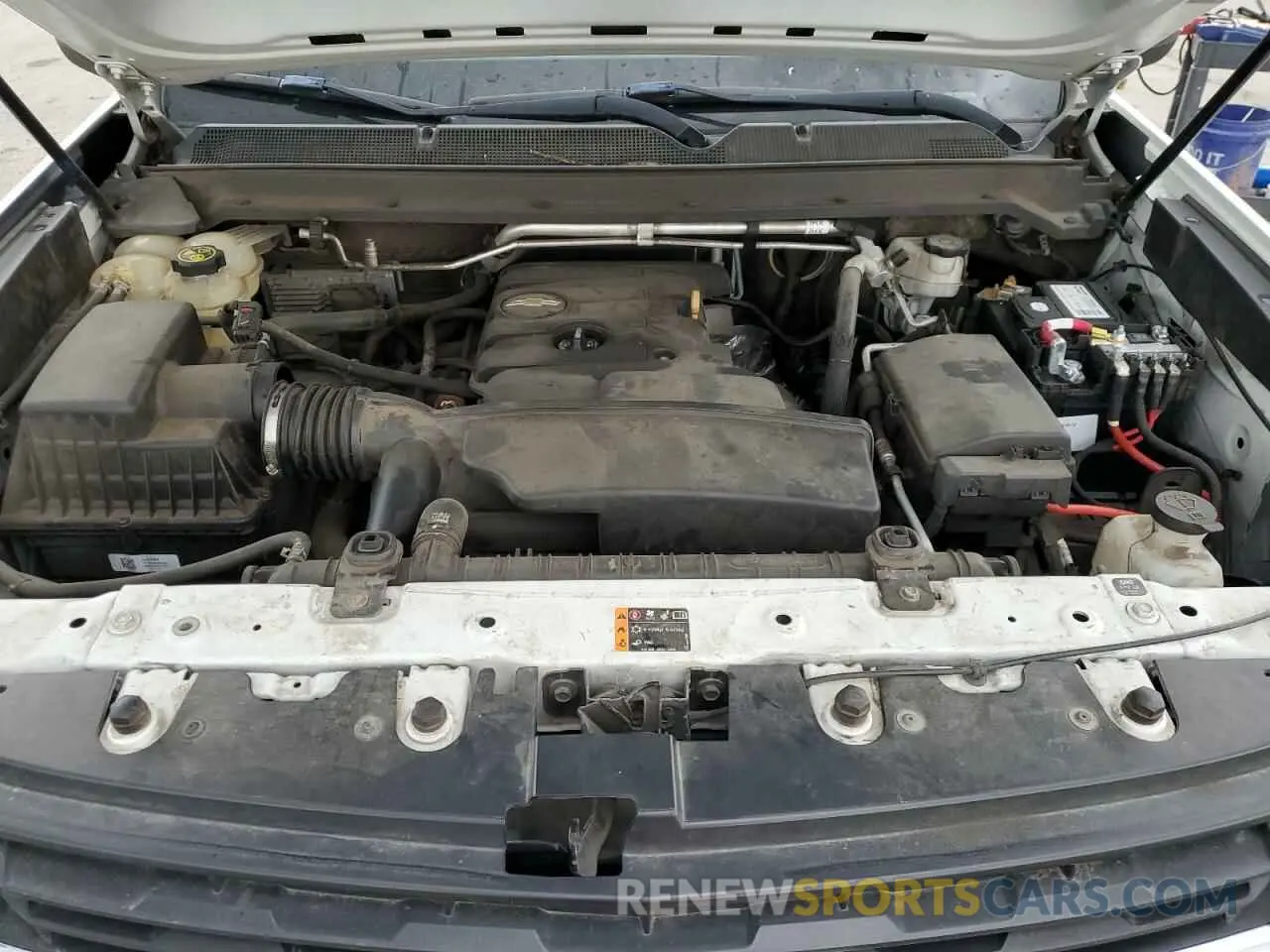 11 Photograph of a damaged car 1GCHSBEA6L1163390 CHEVROLET COLORADO 2020
