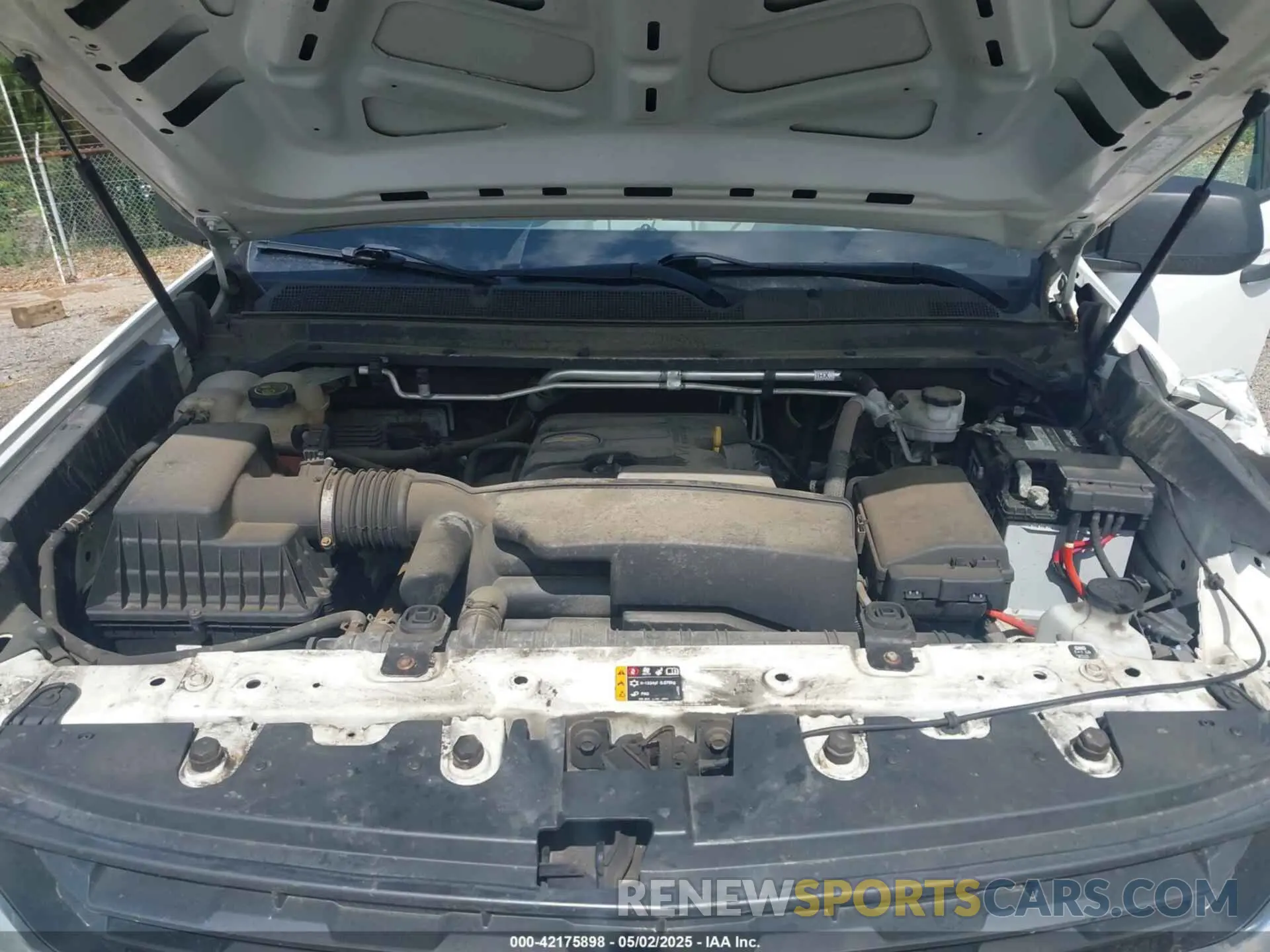 10 Photograph of a damaged car 1GCHSBEA7L1227159 CHEVROLET COLORADO 2020
