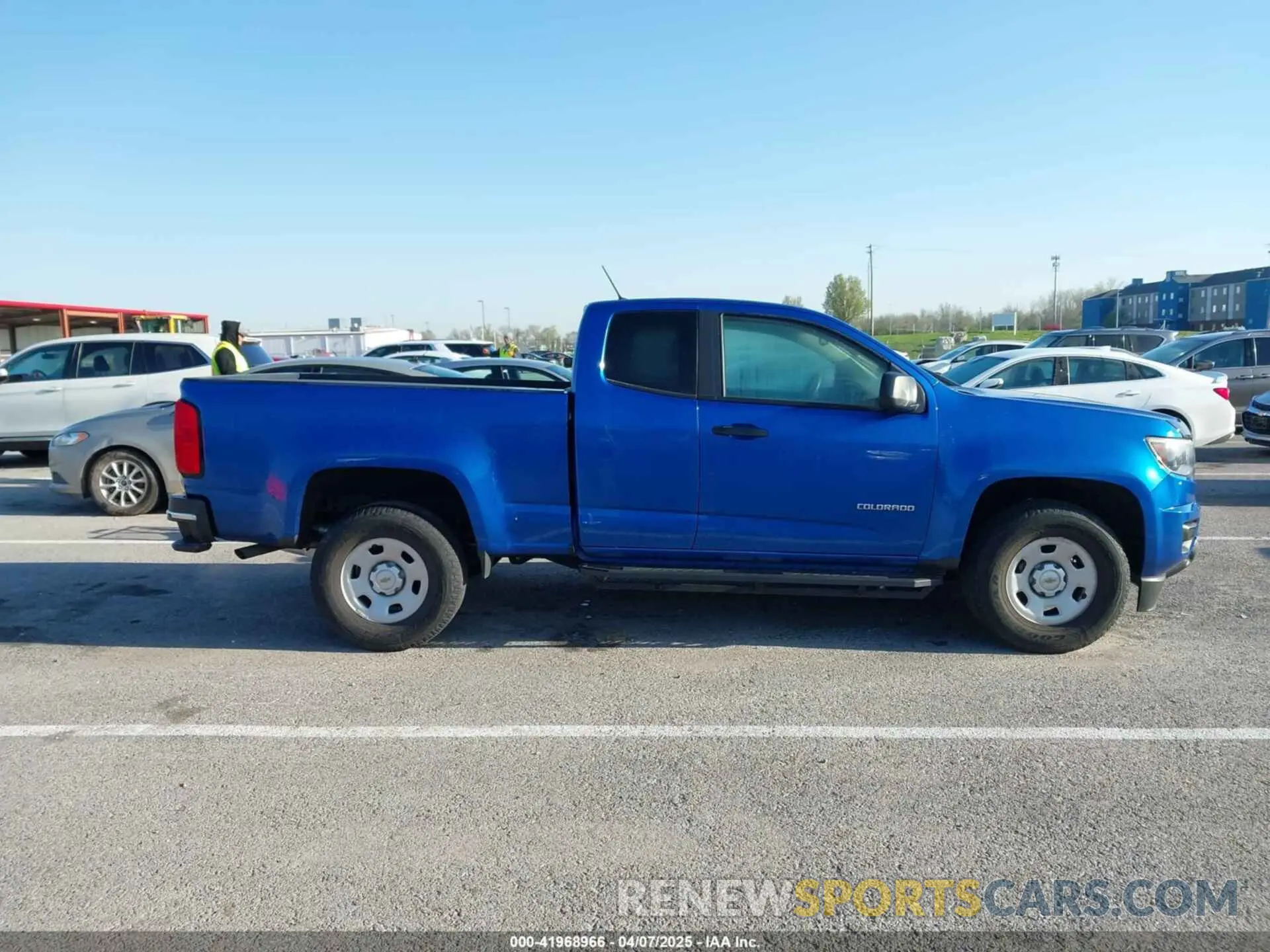 13 Photograph of a damaged car 1GCHSBEA9L1115771 CHEVROLET COLORADO 2020