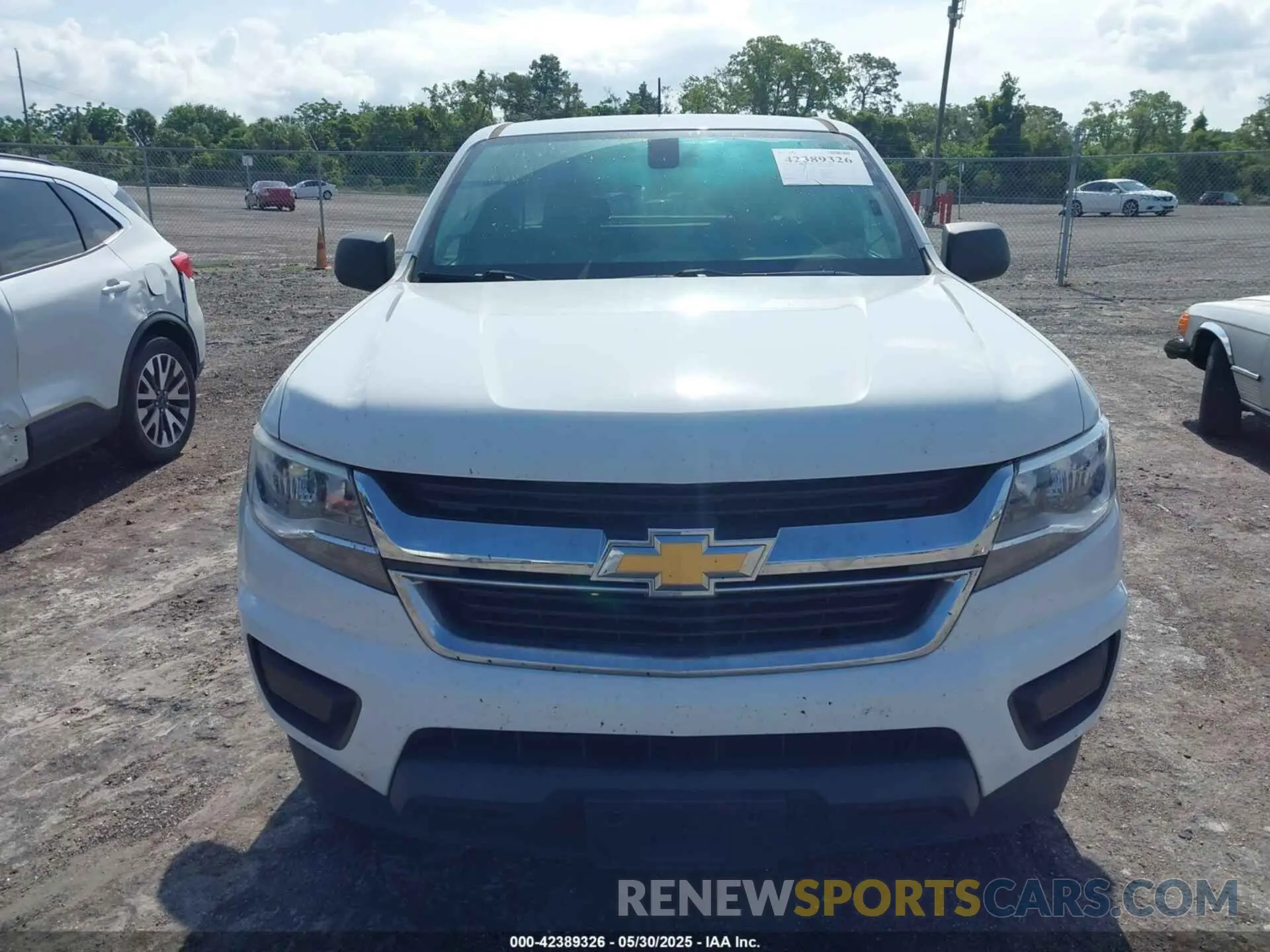 12 Photograph of a damaged car 1GCHSBEA9L1179003 CHEVROLET COLORADO 2020