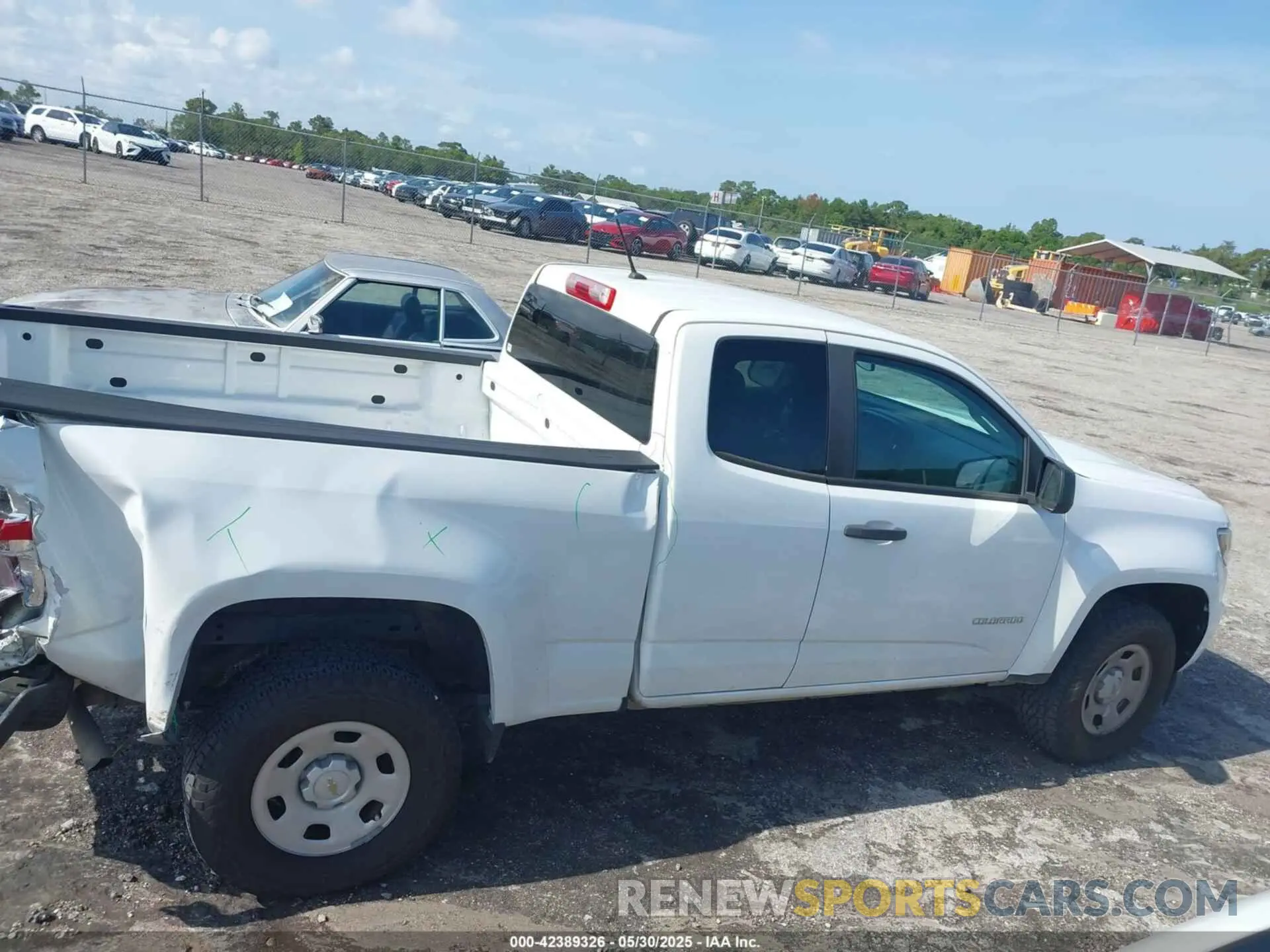 13 Photograph of a damaged car 1GCHSBEA9L1179003 CHEVROLET COLORADO 2020