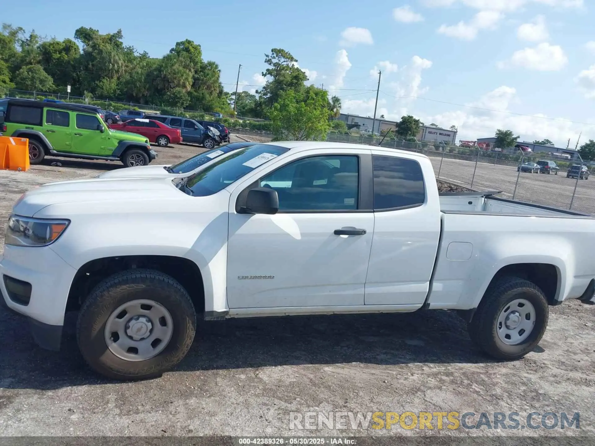 14 Photograph of a damaged car 1GCHSBEA9L1179003 CHEVROLET COLORADO 2020