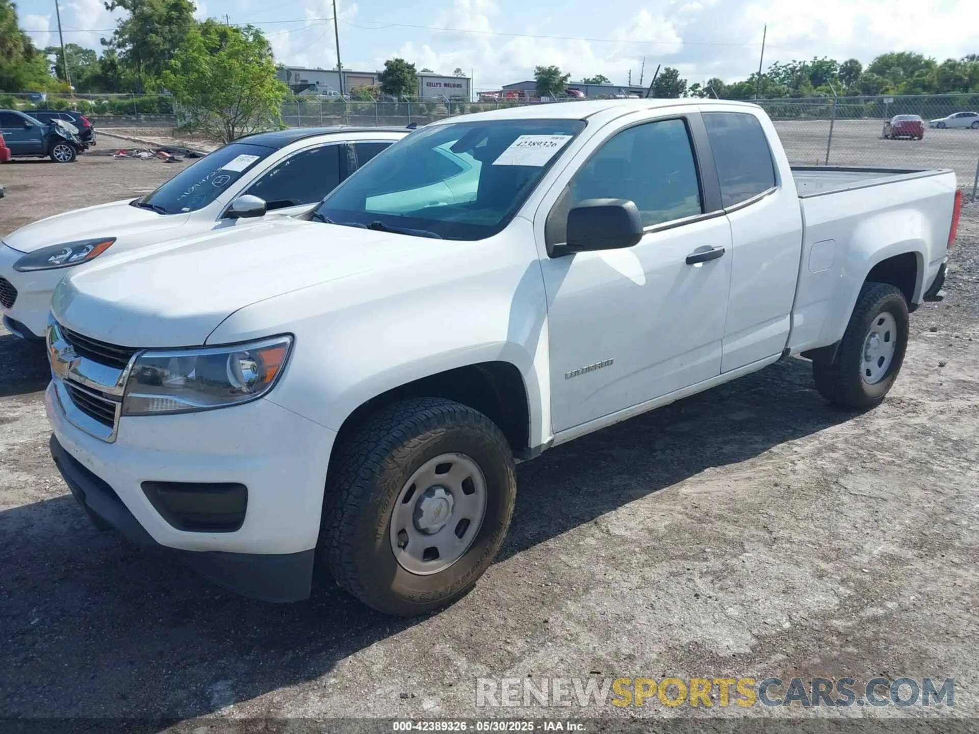 2 Photograph of a damaged car 1GCHSBEA9L1179003 CHEVROLET COLORADO 2020