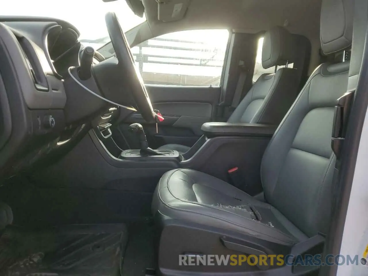 7 Photograph of a damaged car 1GCHSBEN7L1133382 CHEVROLET COLORADO 2020