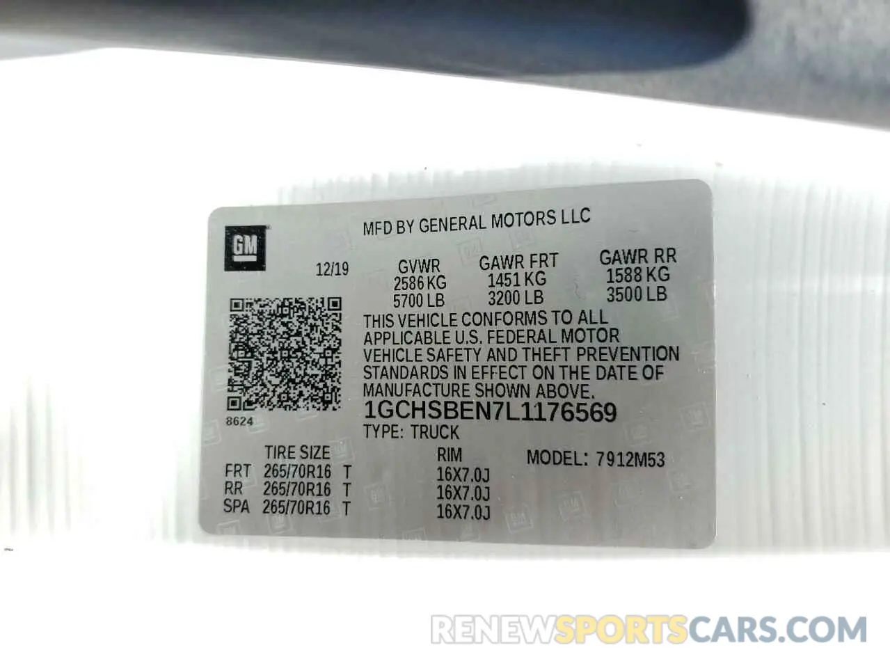 12 Photograph of a damaged car 1GCHSBEN7L1176569 CHEVROLET COLORADO 2020