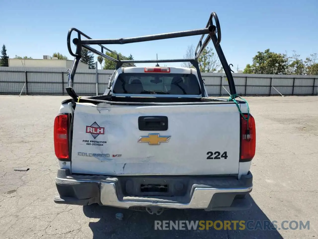 6 Photograph of a damaged car 1GCHSBEN7L1176569 CHEVROLET COLORADO 2020