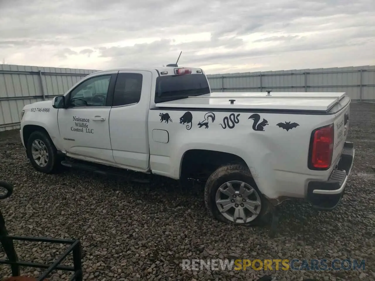 2 Photograph of a damaged car 1GCHSCEA3L1156063 CHEVROLET COLORADO 2020