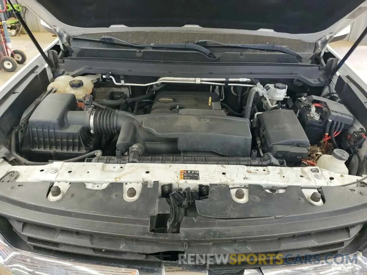 11 Photograph of a damaged car 1GCHSCEA4L1154399 CHEVROLET COLORADO 2020