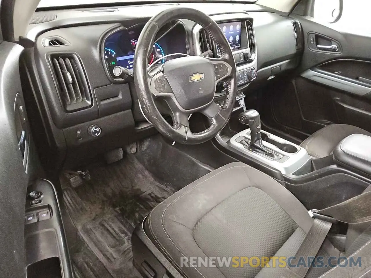 8 Photograph of a damaged car 1GCHSCEA4L1188049 CHEVROLET COLORADO 2020